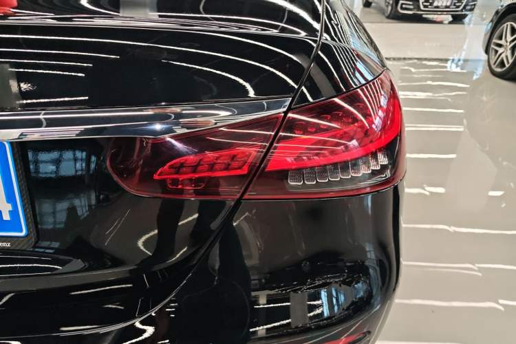 Used Mercedes-Benz E-Class 2021 E 300 L Luxury Model
