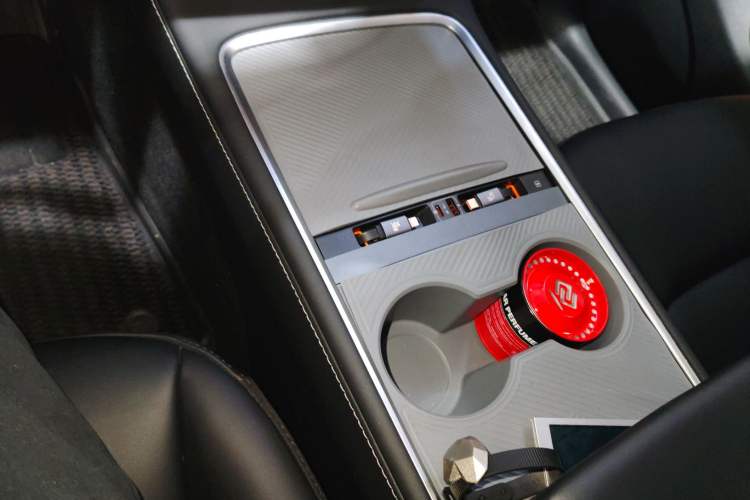 Used Tesla Model Y 2024 Rear-Wheel-Drive Version
