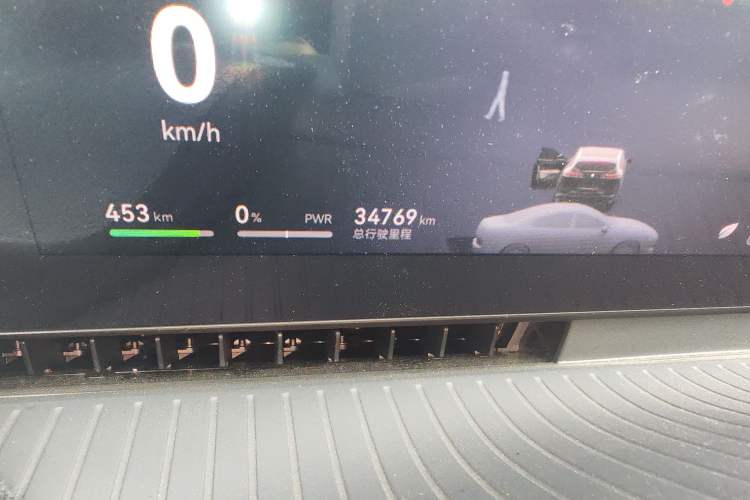 Used Avatr 07 2024 Pro+ All-Electric Version Odometer Close Up