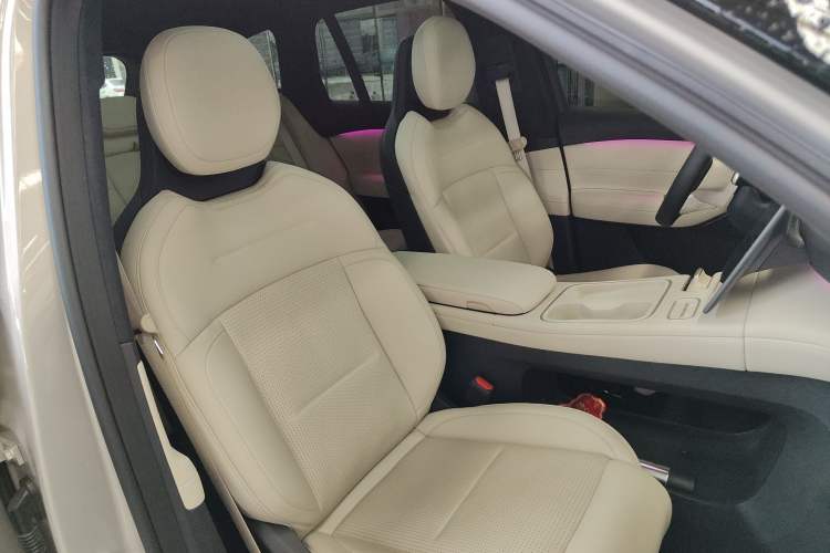 Used Nio ES6 2024 75 kWh
