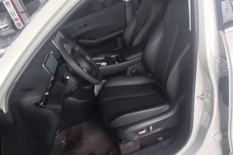 Used Baojun Yunhai 2024 600km Pure Electric Version Left Front Seat