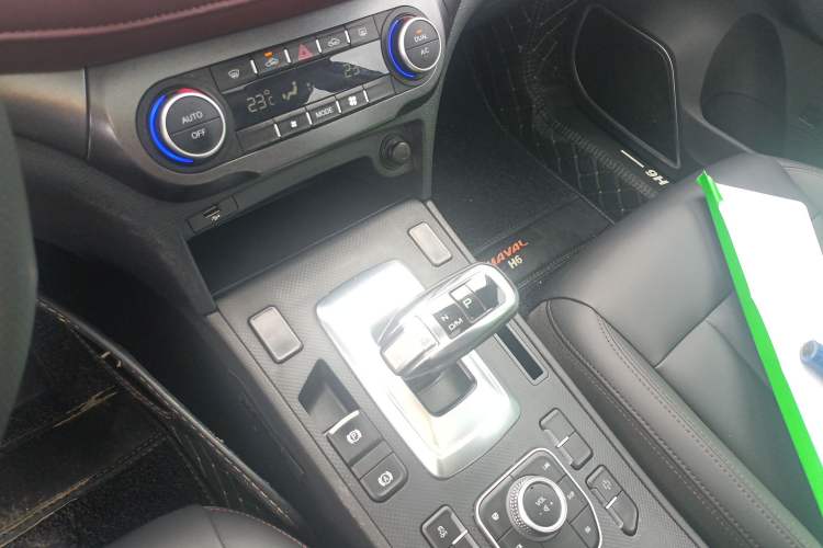 Used Haval H6 Coupe 2019 1.5T Automatic Two-Wheel Drive Elite Version China VI Standard Gear Lever