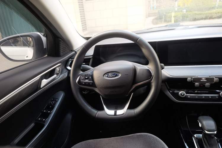 Used Ford Escort 2021 1.5L Automatic Diamond Edition
