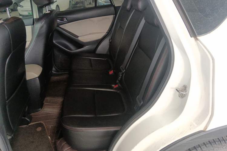 Used Mazda CX-5 2013 2.0L Automatic Two-Wheel Drive Comfort Version Left Rear Seat