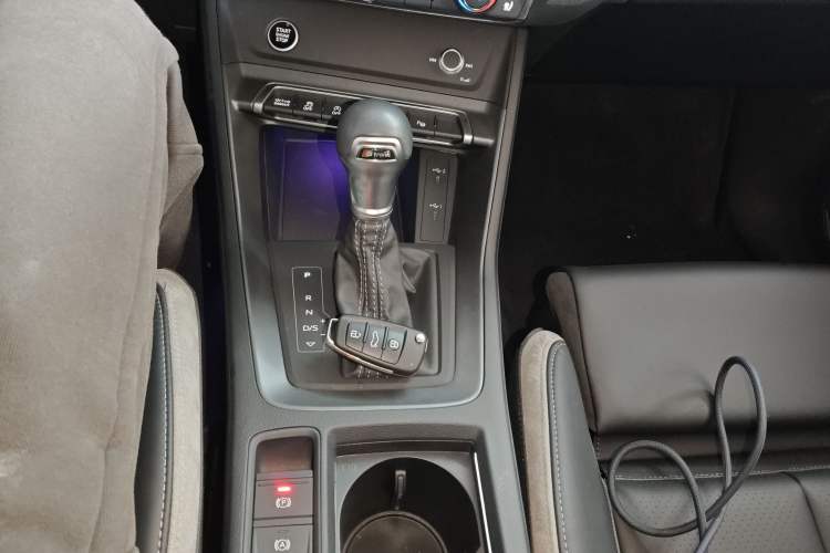 Used Audi Q3 2024 40 TFSI Fashion Dynamic Model