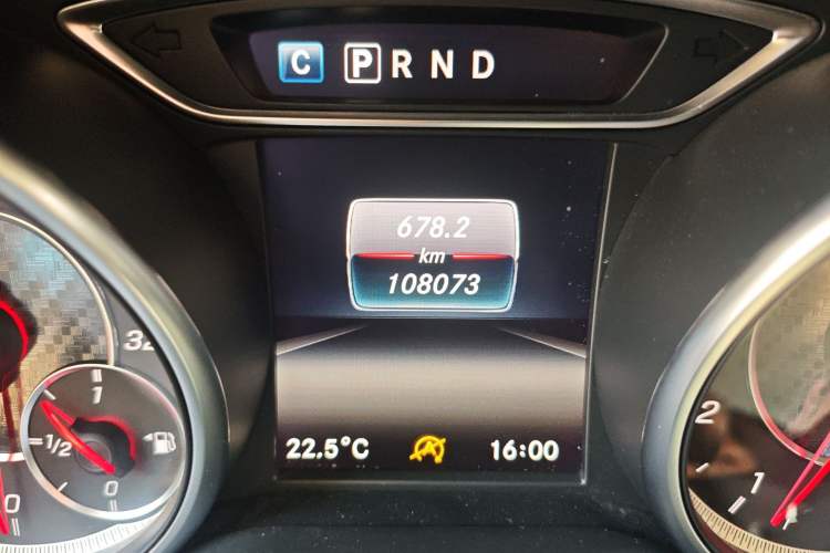 Used Mercedes-Benz GLA AMG 2017 Facelifted AMG GLA 45 4MATIC Odometer Close Up