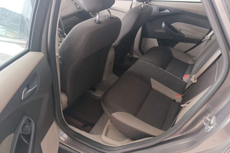 Used Ford Focus 2012 Sedan 1.6L Automatic Comfort Model