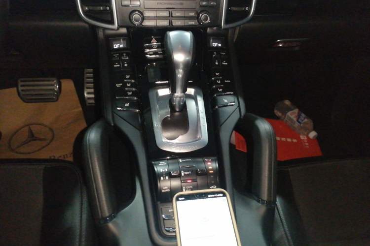 Used Porsche Cayenne 2016 Cayenne Platinum Edition 3.0T