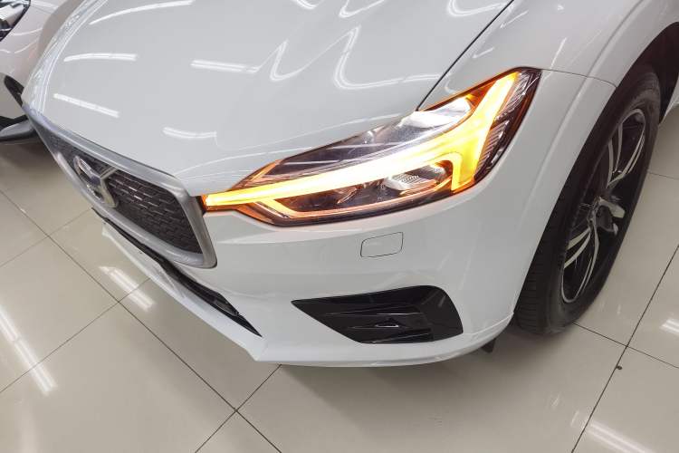 Used Volvo XC60 2019 T5 4x4 Zhiya Sport Edition China VI Standard
