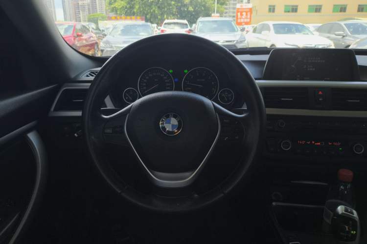 Used BMW 3 Series GT 2013 320i Leading Model