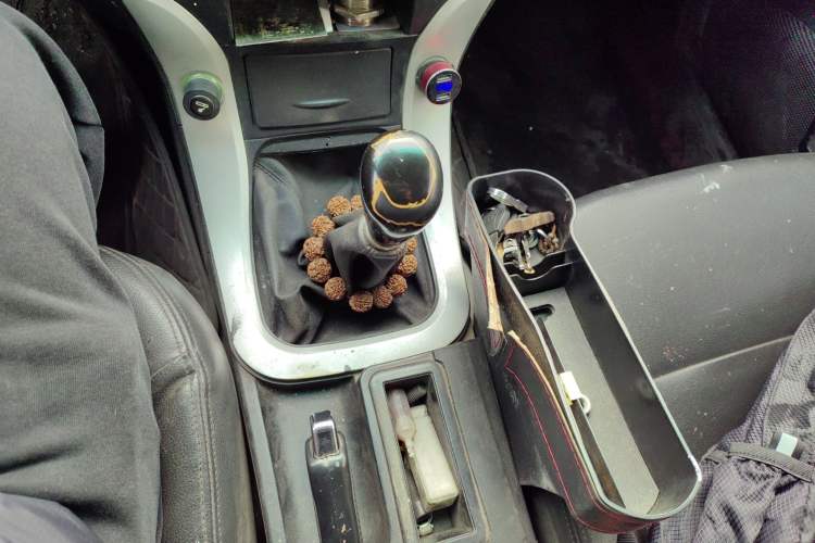 Used Foday Lion F16 2017 2.8T Diesel Two-Wheel-Drive Advanced Version China V Emission Standard Long Body 4B28V16 Gear Lever