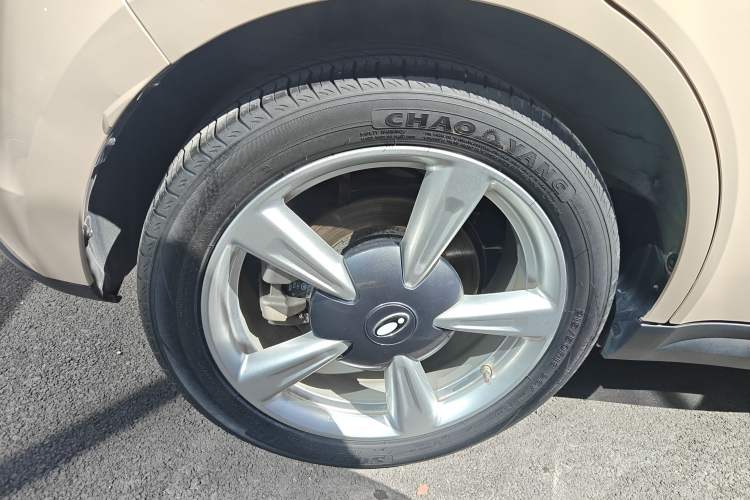 Used ORA Good Cat 2023 401 km Standard Range Prestige Version Lithium Iron Phosphate Exterior 5