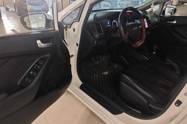 Used Kia K3 2016 1.6L Manual GL
