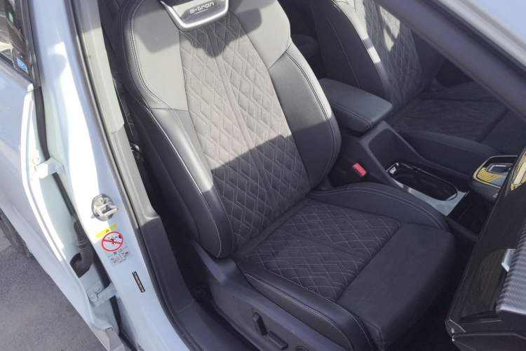 Used Audi Q4 e-tron 2022 50 e-tron quattro Creation Edition
