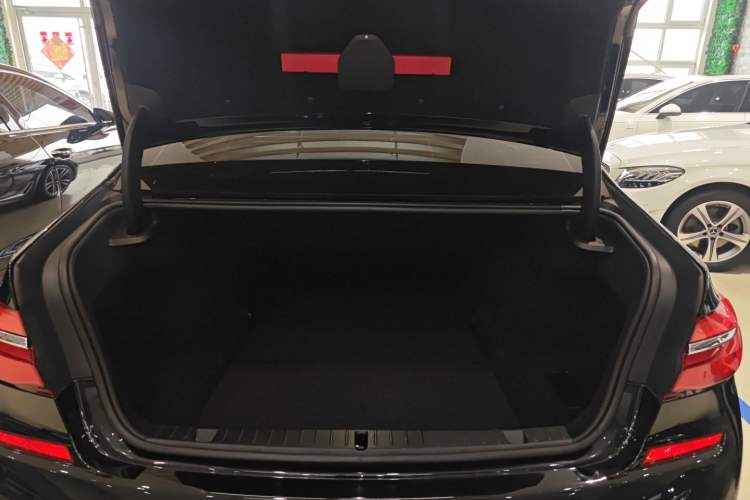 Used BMW 7 Series 2018 730Li Leading Model M Sport Package
