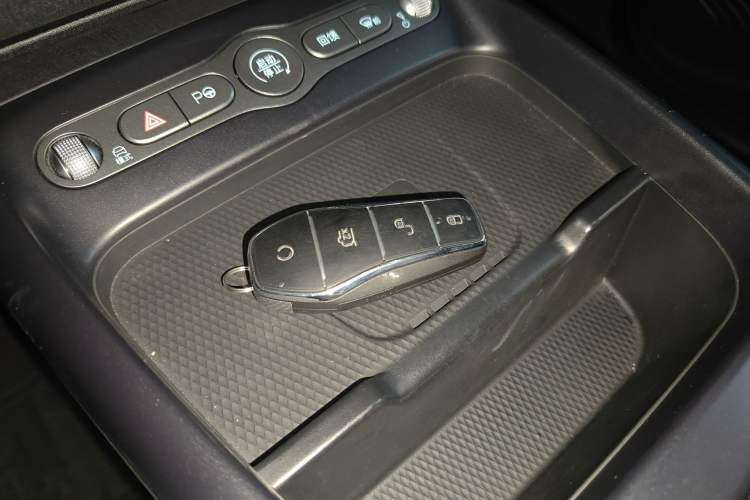 Used BYD Dolphin 2025 Intelligent Driving Version 410 km Fashion Edition
