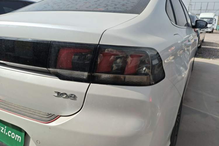 Used Peugeot 308 2019 1.6L Automatic Luxury Version China V Standard Exterior 3