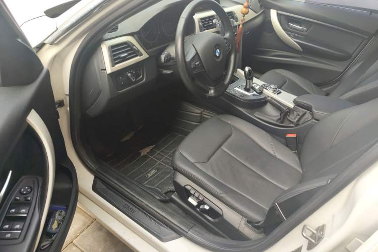 Used BMW 3 Series 2016 320Li Fashion Model
