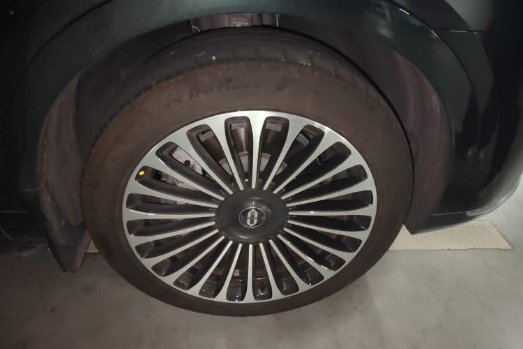 Used Hima AITO M9 2024 Range-Extended Ultra Version 52 kWh 5-Seater Model