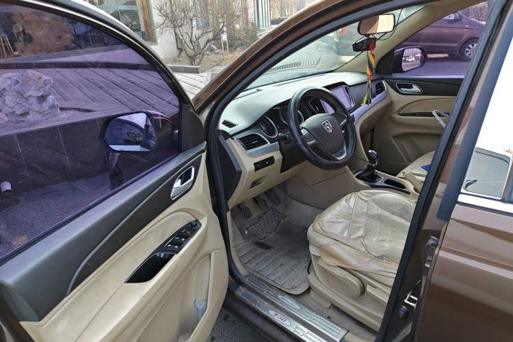 Used Baojun 730 2016 1.5L Manual Value Edition 7 Seats China V Emission Standard