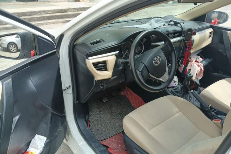Used Toyota Levin 2014 1.6E Manual New Edition
