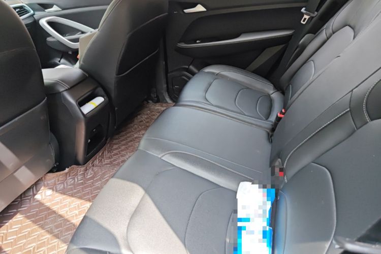 Used Baojun 530 2021 Global Car Anniversary Edition 1.5T Manual Luxury Model 5 Seats Left Rear Seat