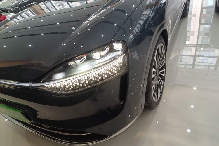 Used Hima AITO M9 2024 Range-Extended Ultra Version 52 kWh 6-Seater Model Left Front Headlight