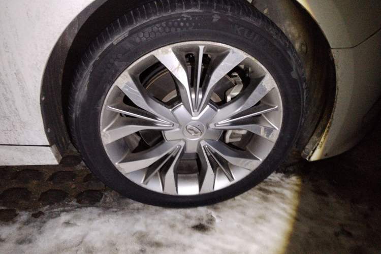 Used Hyundai Sonata 2015 2.4L LUX Ultimate Trim
