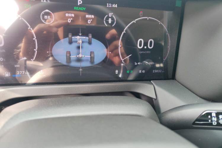 Used Tank 300 New Energy 2025 Hi4-T Odometer Close Up