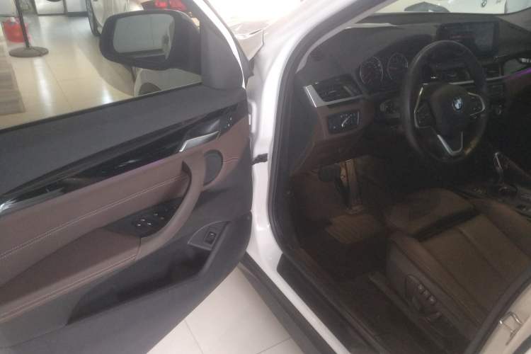 Used BMW X1 2020 sDrive25Li Leading Model