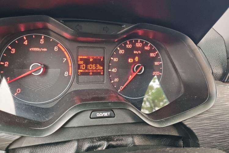 Used Baojun 310 2016 1.2L manual Comfort trim level
