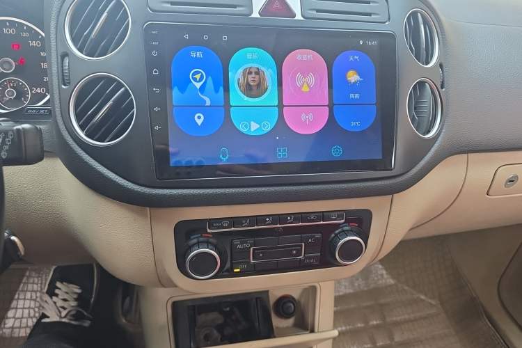 Used Volkswagen Tiguan 2010 2.0 TSI Automatic All-Wheel-Drive Elite Edition