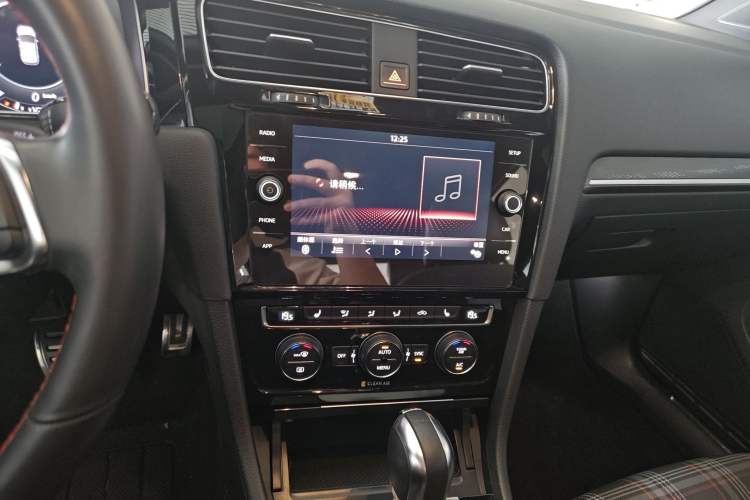 Used Volkswagen Golf GTI 2018 2.0 TSI GTI