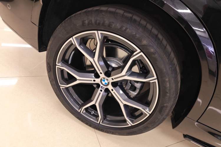 Used BMW X5 2026 Model, xDrive 30Li Prestige M Sport Night Package
