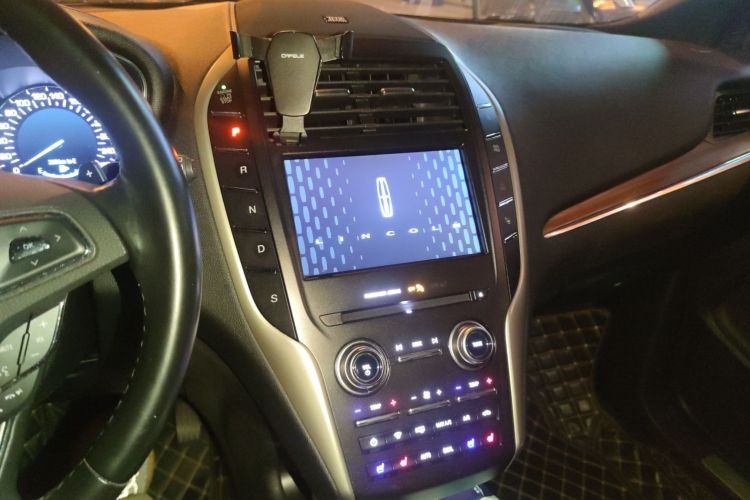 Used Lincoln MKC 2019 2.0T Four-Wheel Drive Luxury Edition China VI Standard
