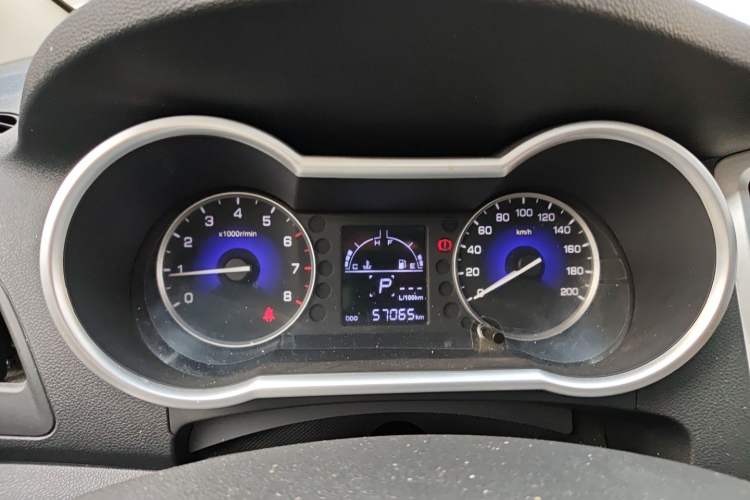 Used Dongfeng Aeolus AX3 2016 1.5L Automatic Zunku Model Instrument Cluster