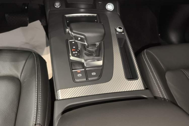 Used Audi Q5L 2020 45 TFSI Prestige Fashion Model
