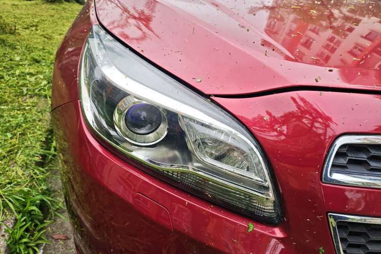 Used Chevrolet Malibu 2014 2.4L Automatic Luxury Edition Right Front Headlight