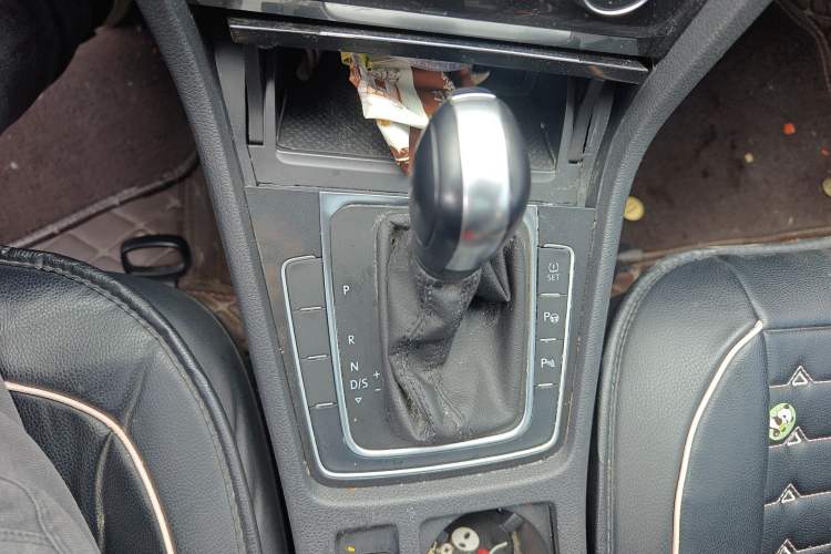 Used Volkswagen Golf 2019 1.6L Automatic Comfort Model China V Standard
