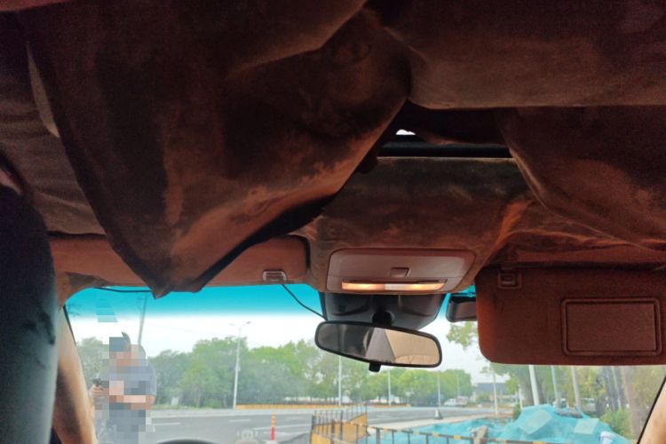 Used Chevrolet Cruze 2015 1.5L Classic SE MT Headliner