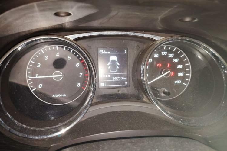 Used Baojun 730 2015 1.8L Manual Luxury Navigation ESP Version 7-seater