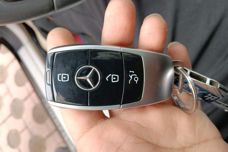 Used Mercedes-Benz E-Class 2015 E 200 L