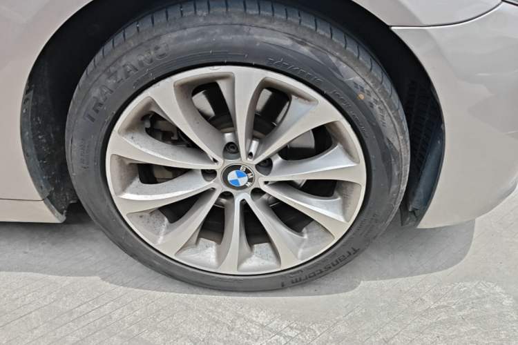 Used BMW 5 Series 2014 528Li Leading Model