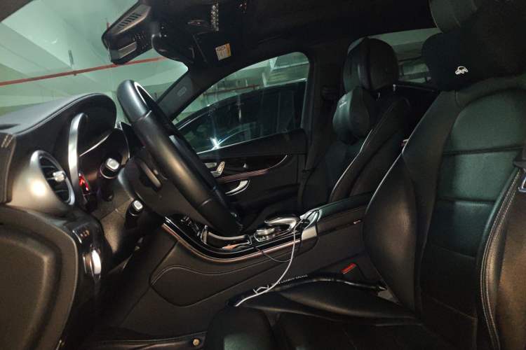 Used Mercedes-Benz GLC 2018 Facelift GLC 260 4MATIC Luxury Edition