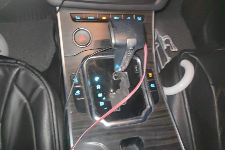 Used Land X7 2015 2.0T Panoramic Prestige Edition
