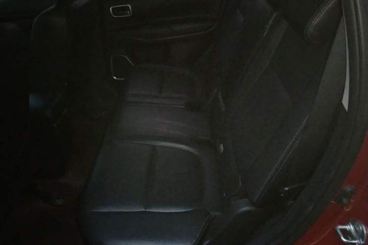 Used Mitsubishi Outlander 2016 2.4L 4x4 Luxury Edition 7-Seater Left Rear Seat