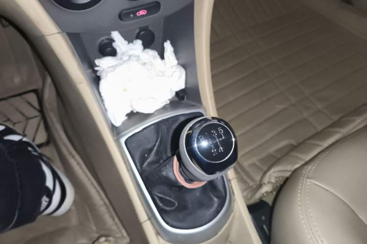 Used Hyundai Verna (older generation) 2010 Sedan 1.4L Manual Comfort GS
