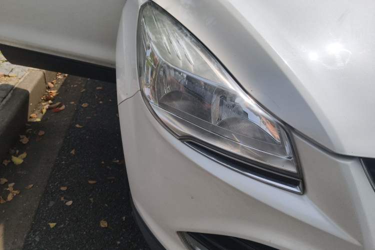 Used Ford Kuga 2015 1.5L GTDi Two-Wheel-Drive Comfort Model
