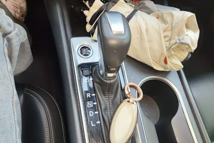 Used Nissan Teana 2019 2.0L XL Upper SmartDrive Version Gear Lever