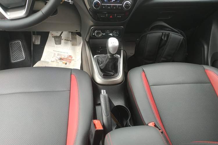 Used CHANGAN CS15 2016 1.5L Manual Luxury Edition